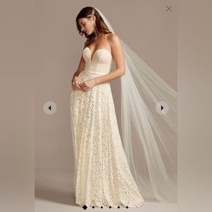 David’s Bridal Gorgeous Wedding Dress (NWT just never wore it)